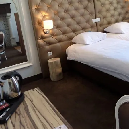 Royal Bridges Hotel Delft