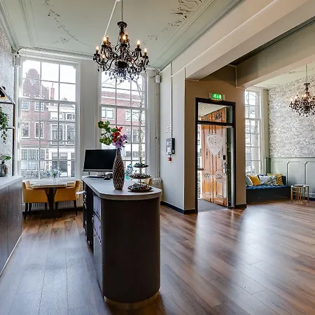 Royal Bridges Hotel Delft