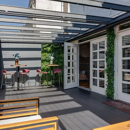 Royal Bridges Hotel Delft