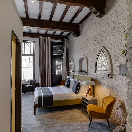 Royal Bridges 4* Delft