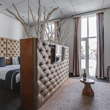 Royal Bridges Hotel Delft