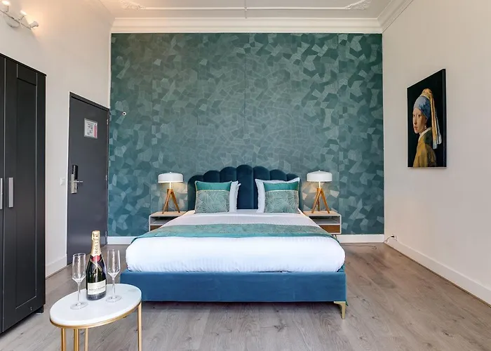 Royal Bridges 4* Delft