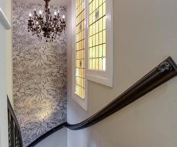 Royal Bridges 4* Delft