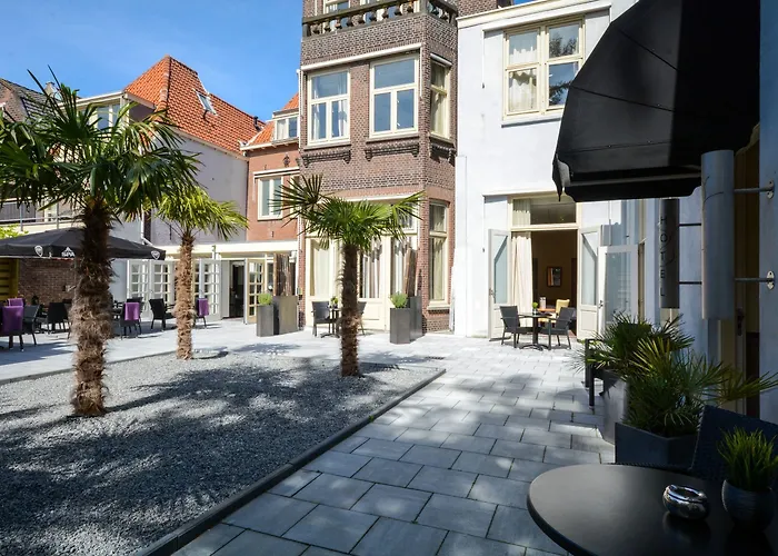 Royal Bridges 4* Delft