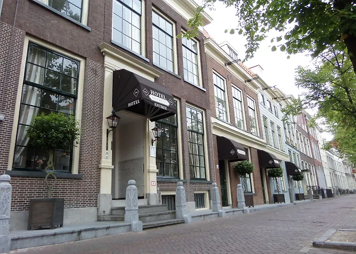 Royal Bridges 4* Delft