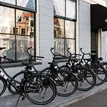Royal Bridges Hotel Delft