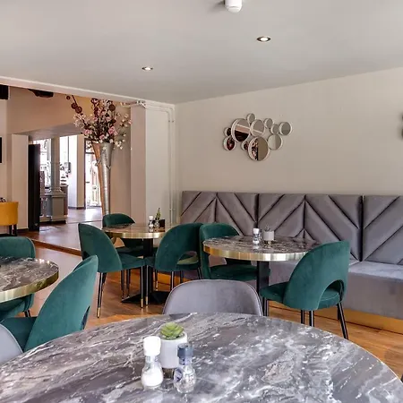 Hotel Royal Bridges 4*