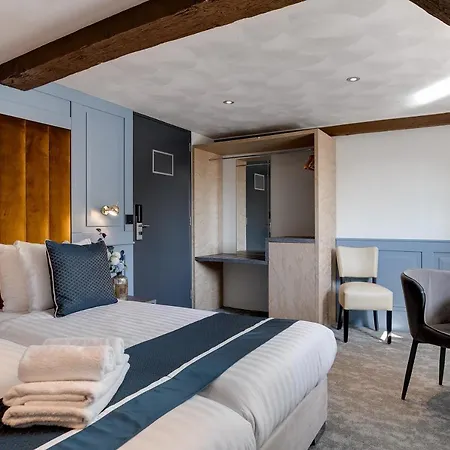 Royal Bridges Hotel 4*