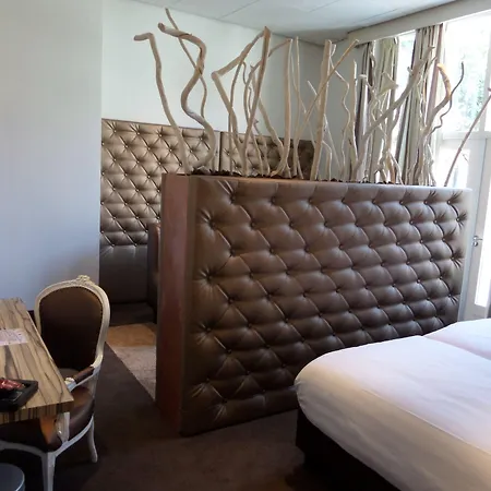 Royal Bridges Hotel Delft