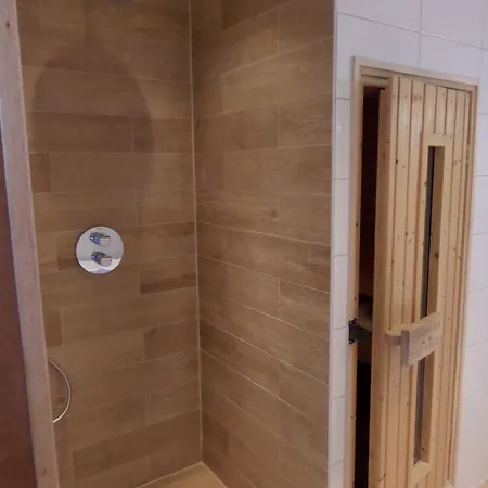 Royal Bridges 4* Delft