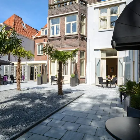 Royal Bridges 4* Delft