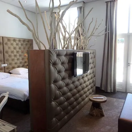 Royal Bridges 4*