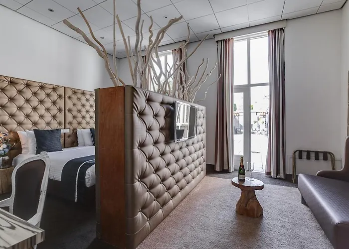 Hotel Royal Bridges 4*