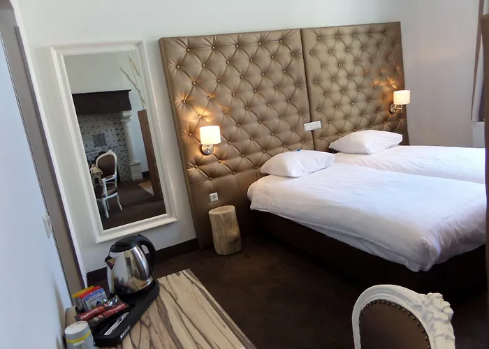 Royal Bridges 4* Delft