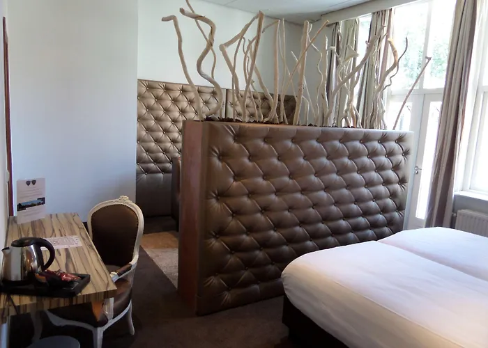 Royal Bridges Hotel Delft